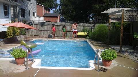 Blue Water Pool Service LLC
